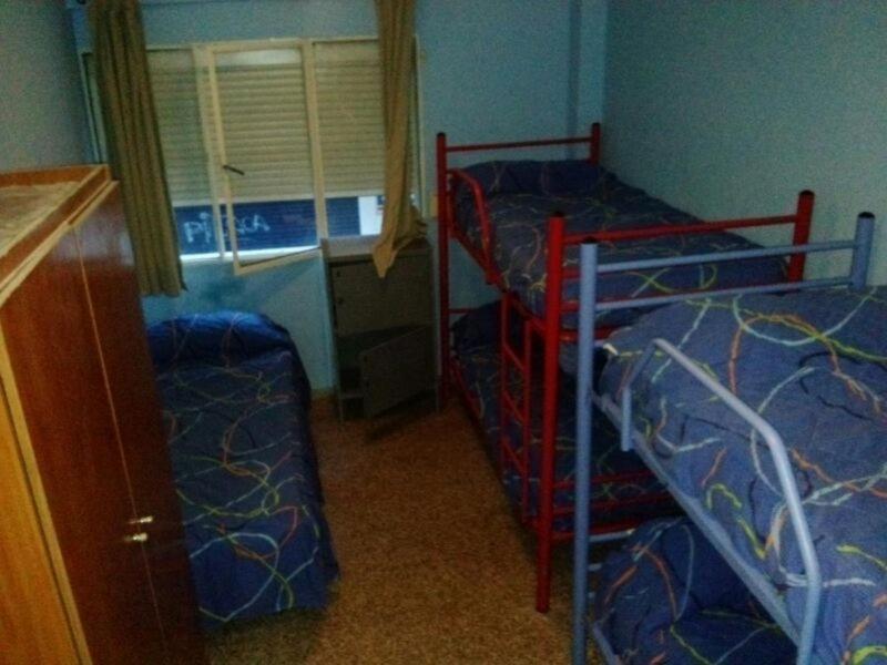 Хостел Residencia Malaga Backpackers Номер фото