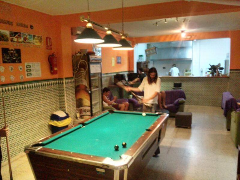 Хостел Residencia Malaga Backpackers Екстер'єр фото